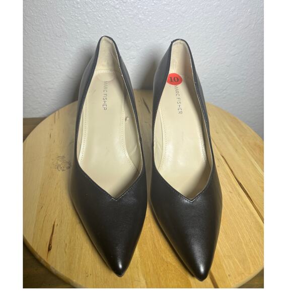 Marc Fisher Black Pointed Toe Block Leather Heels Classic size 10 - Picture 8 of 8